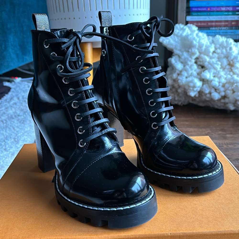 Authentic Louis Vuitton woman’s boots - Picture 4 of 13